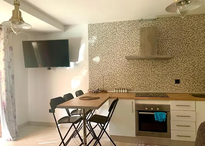 Duplex-bungalow In Playa De Americas,3 Minutes Near The Beaches In Tenerife Apartment